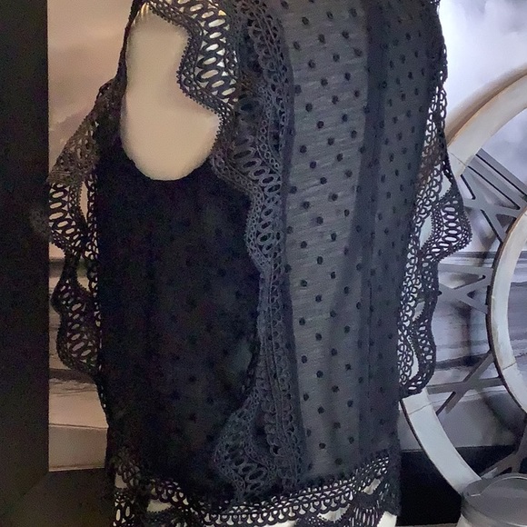 Gypsy Rose Black Scalloped Lace and Swiss Dot Sleeveless Top Blouse Size M - Picture 8 of 11